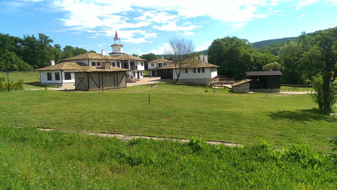 Ethnocomplex Krivini Hotel ภายนอก รูปภาพ