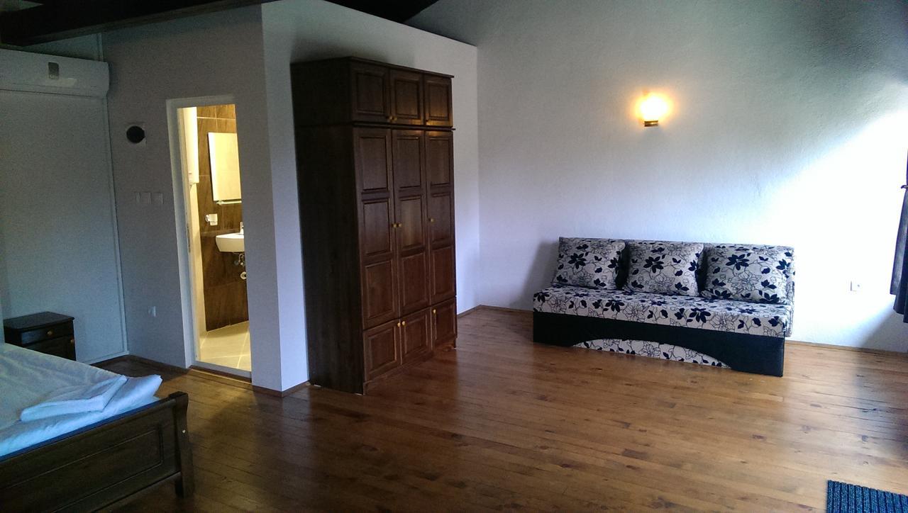 Ethnocomplex Krivini Hotel ภายนอก รูปภาพ