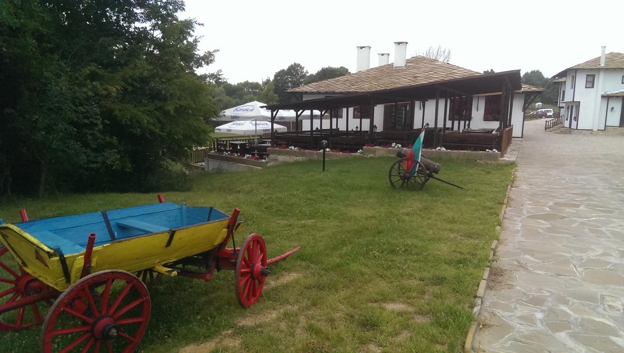 Ethnocomplex Krivini Hotel ภายนอก รูปภาพ