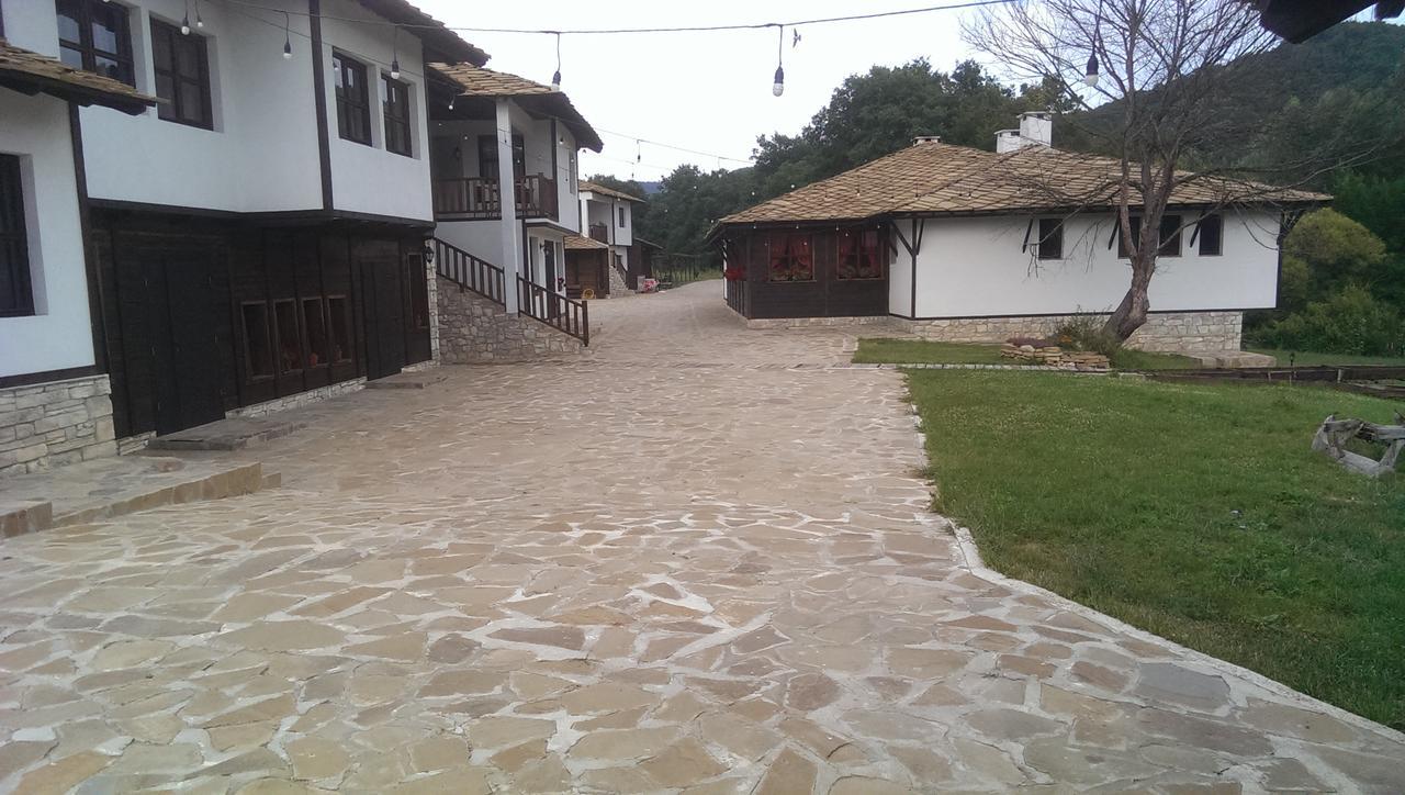 Ethnocomplex Krivini Hotel ภายนอก รูปภาพ